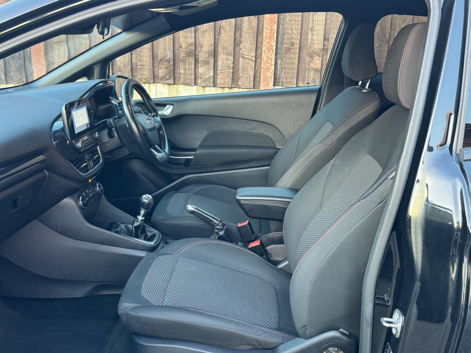 Used Ford Fiesta 2017 for sale - 76995704: Photo 26