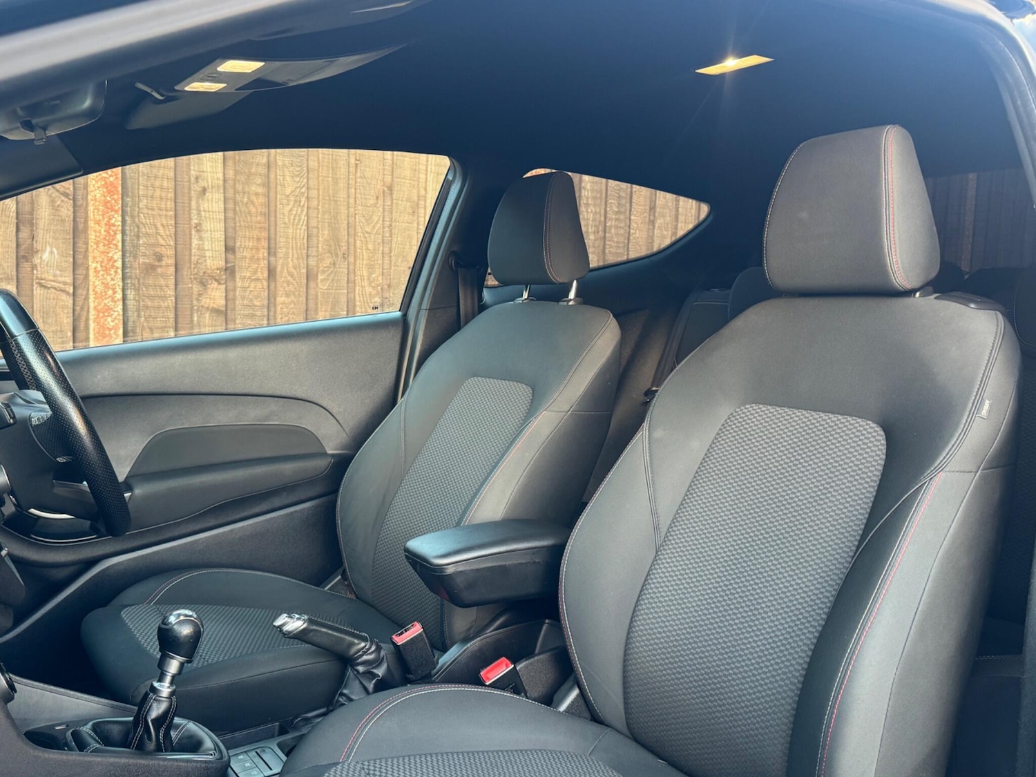 Used Ford Fiesta 2017 for sale - 76995704: Photo 28