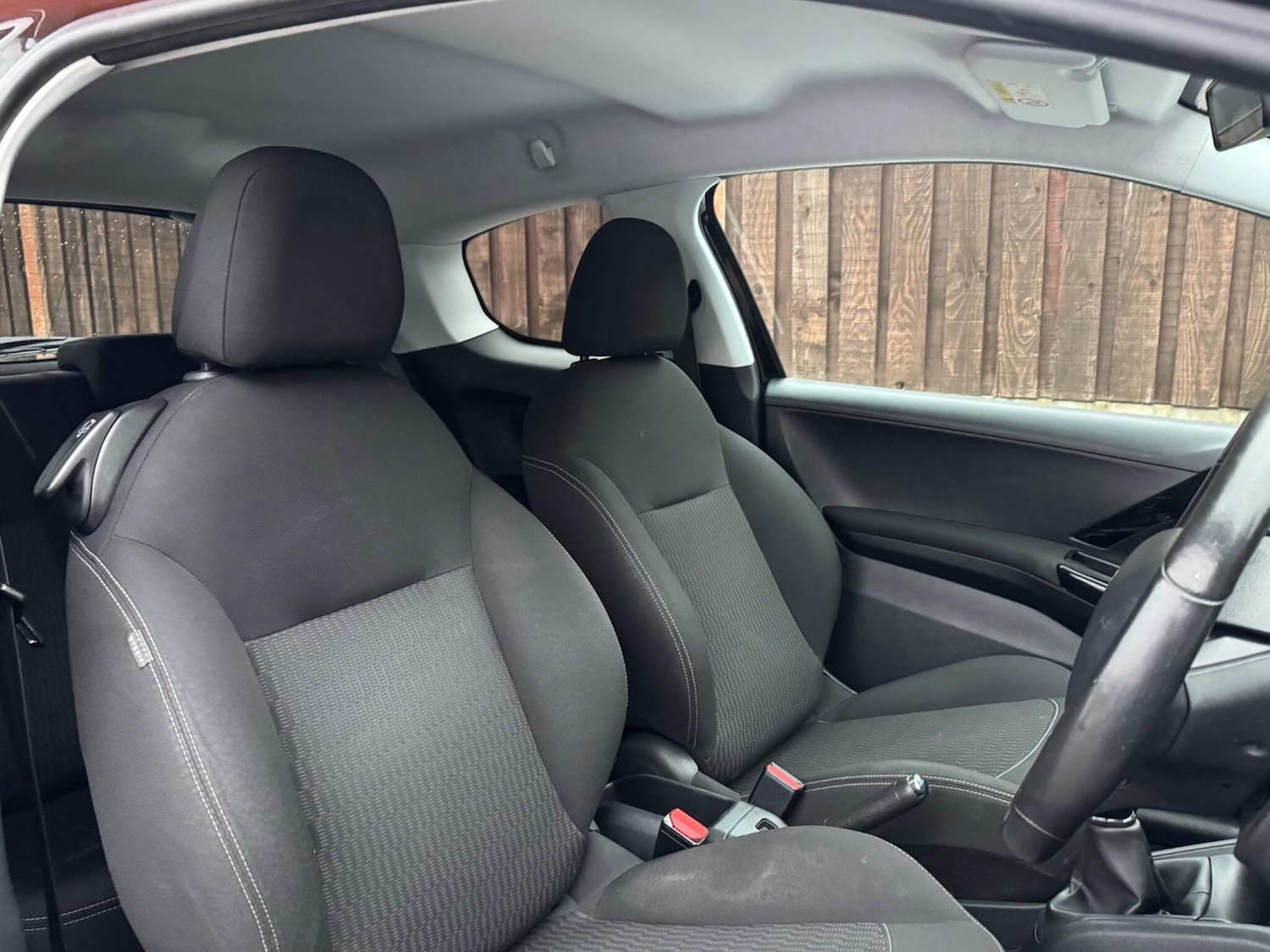 Used Peugeot 208 2017 for sale - 77131915: Photo 15