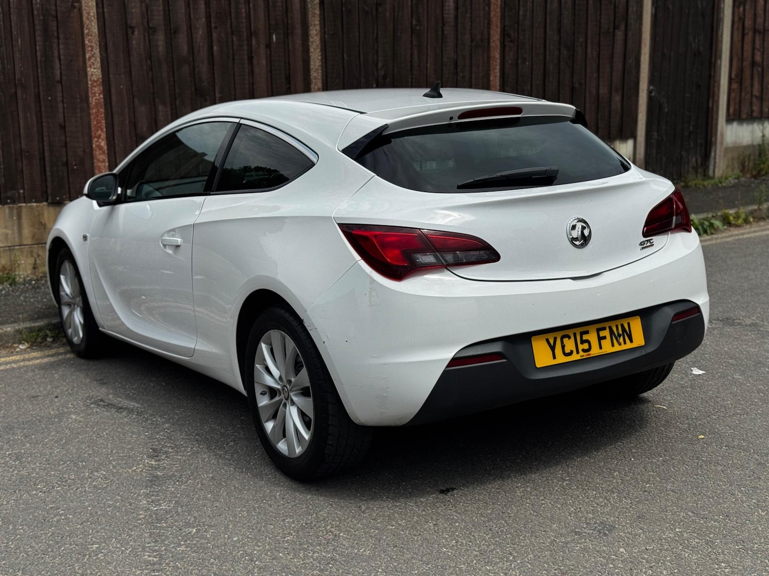 Used Vauxhall Astra GTC for sale - 76513294: Photo 3