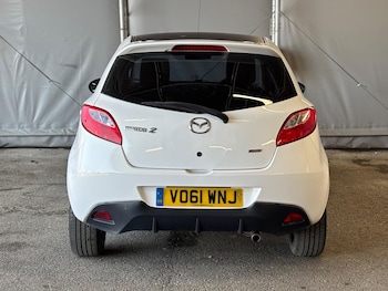 Used Mazda Mazda2 2011 for sale - 79039037: Photo