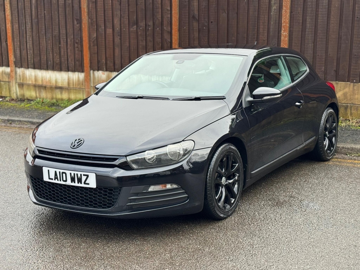 Used Volkswagen Scirocco for sale - 77574164: Photo 2