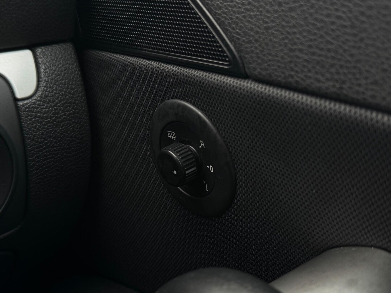 Used Volkswagen Scirocco for sale - 77574164: Photo 43