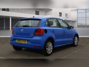 Used Volkswagen Polo 2015 for sale - 76561739: Photo