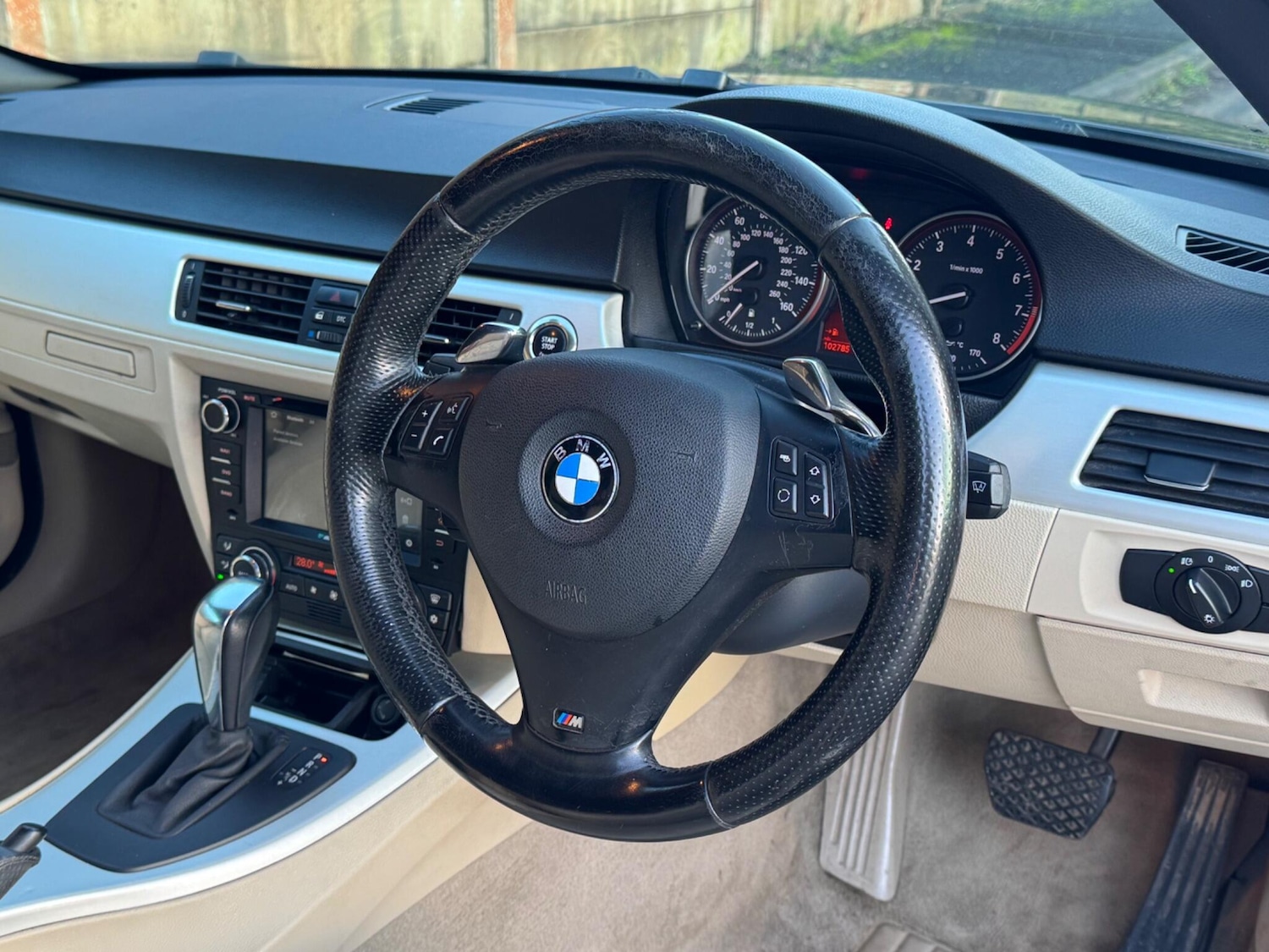 Used BMW 3 Series 2009 for sale - 76936476: Photo 11