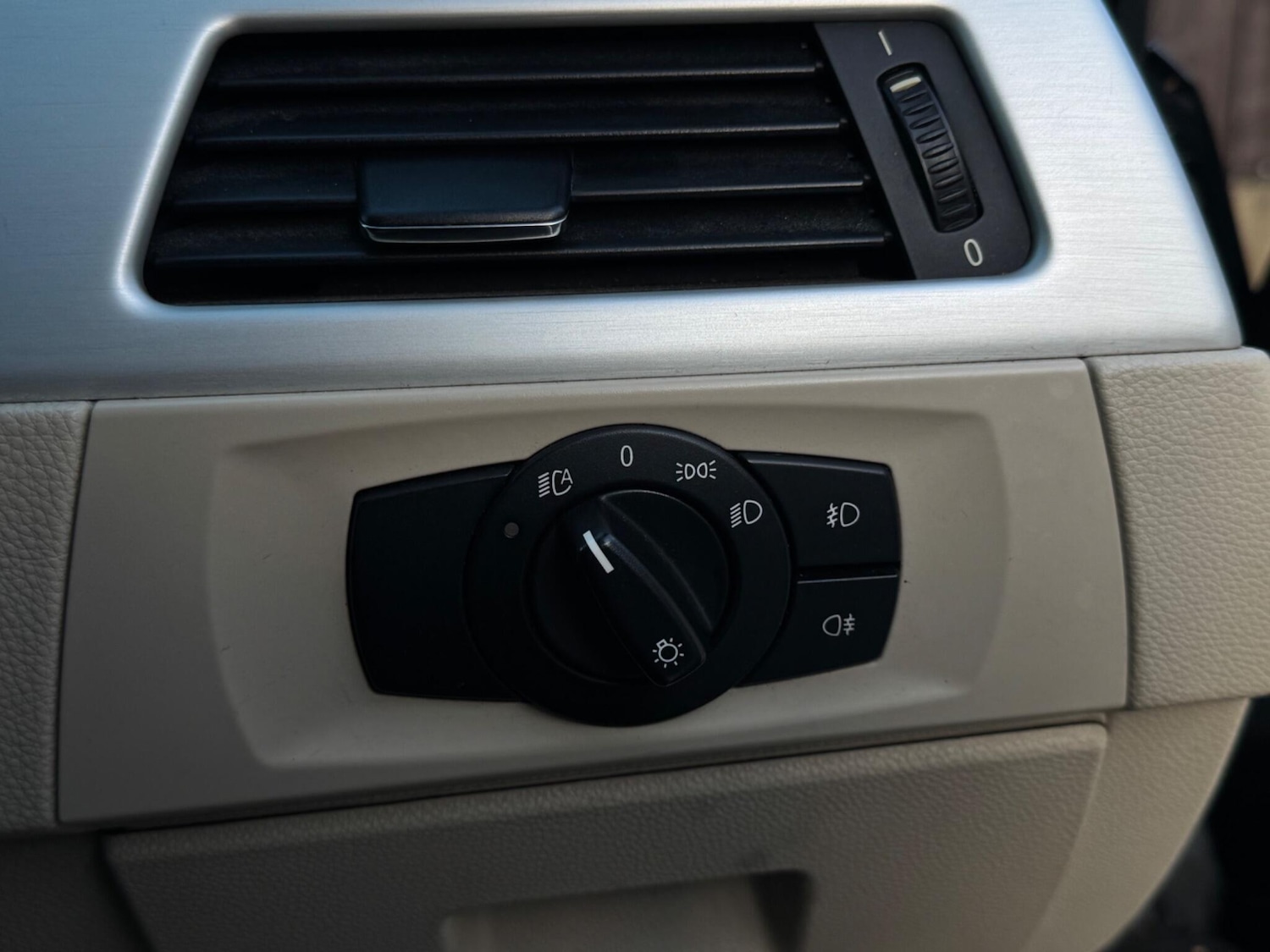 Used BMW 3 Series 2009 for sale - 76936476: Photo 51