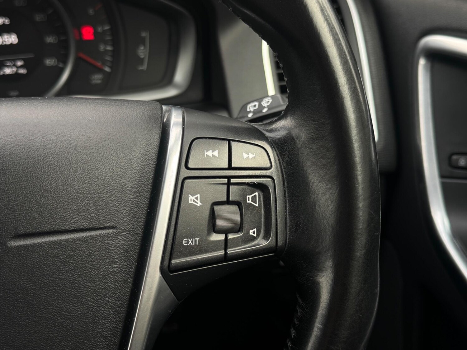 Used Volvo XC60 for sale - 77696498: Photo 39