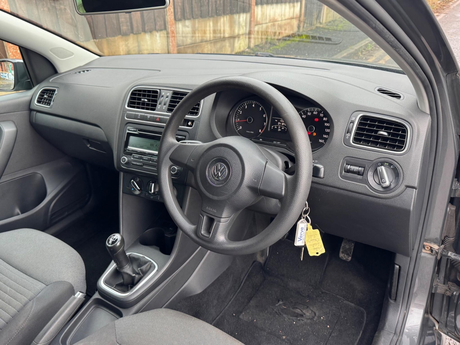 Used Volkswagen Polo 2009 for sale - 77155404: Photo 10