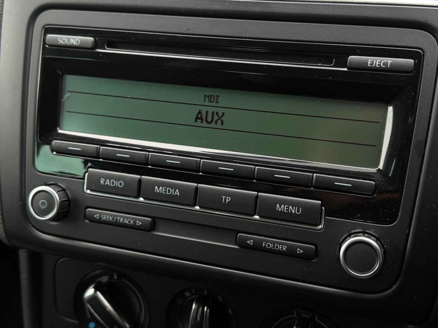 Used Volkswagen Polo 2009 for sale - 77155404: Photo 39