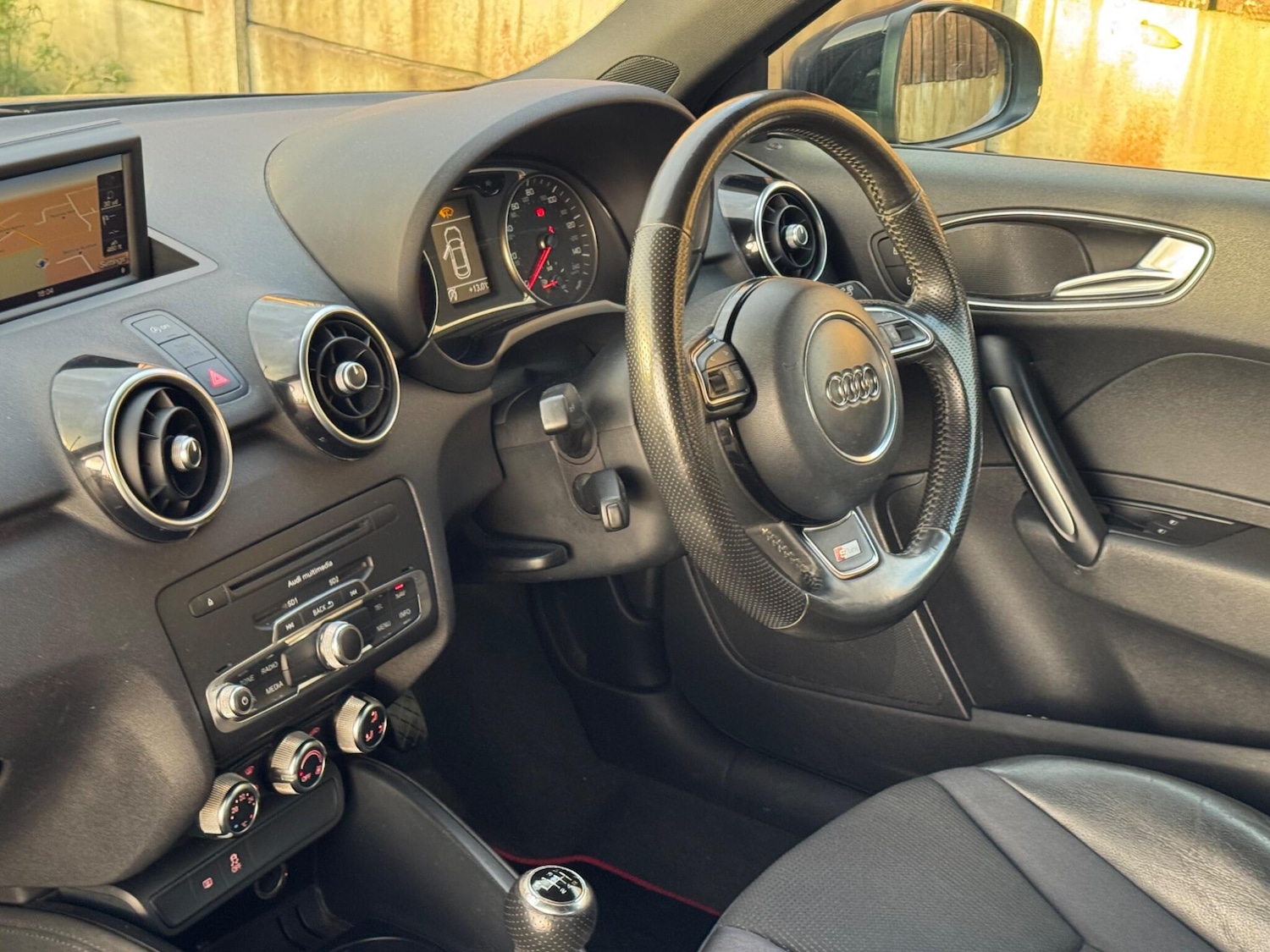 Used Audi A1 2011 for sale - 76572671: Photo 32