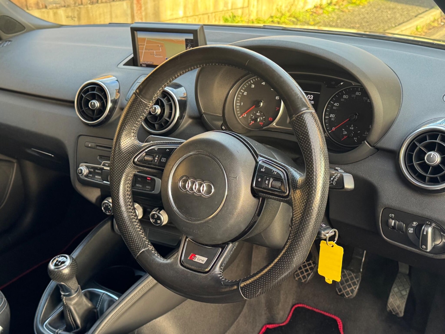 Used Audi A1 2011 for sale - 76991956: Photo 11