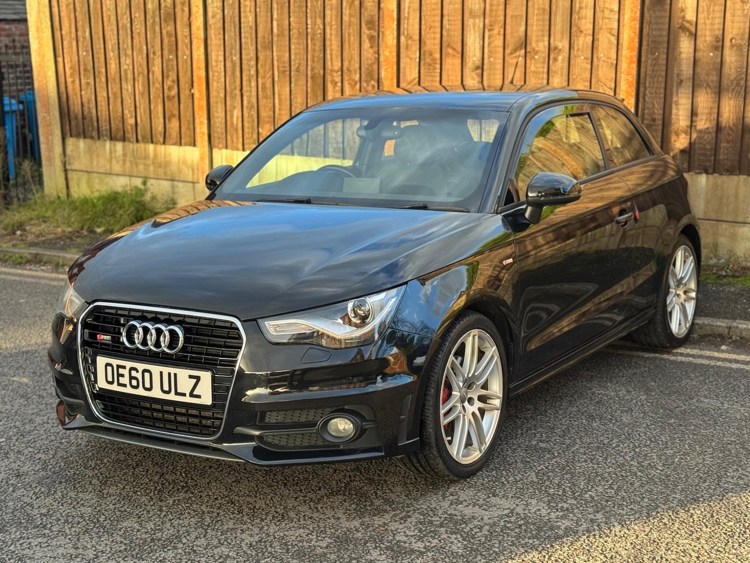 Used Audi A1 2011 for sale - 76991956: Photo 2