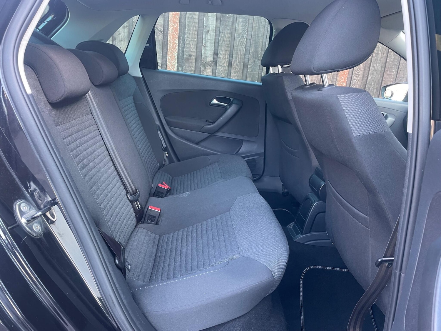 Used Volkswagen Polo 2011 for sale - 77940525: Photo 15