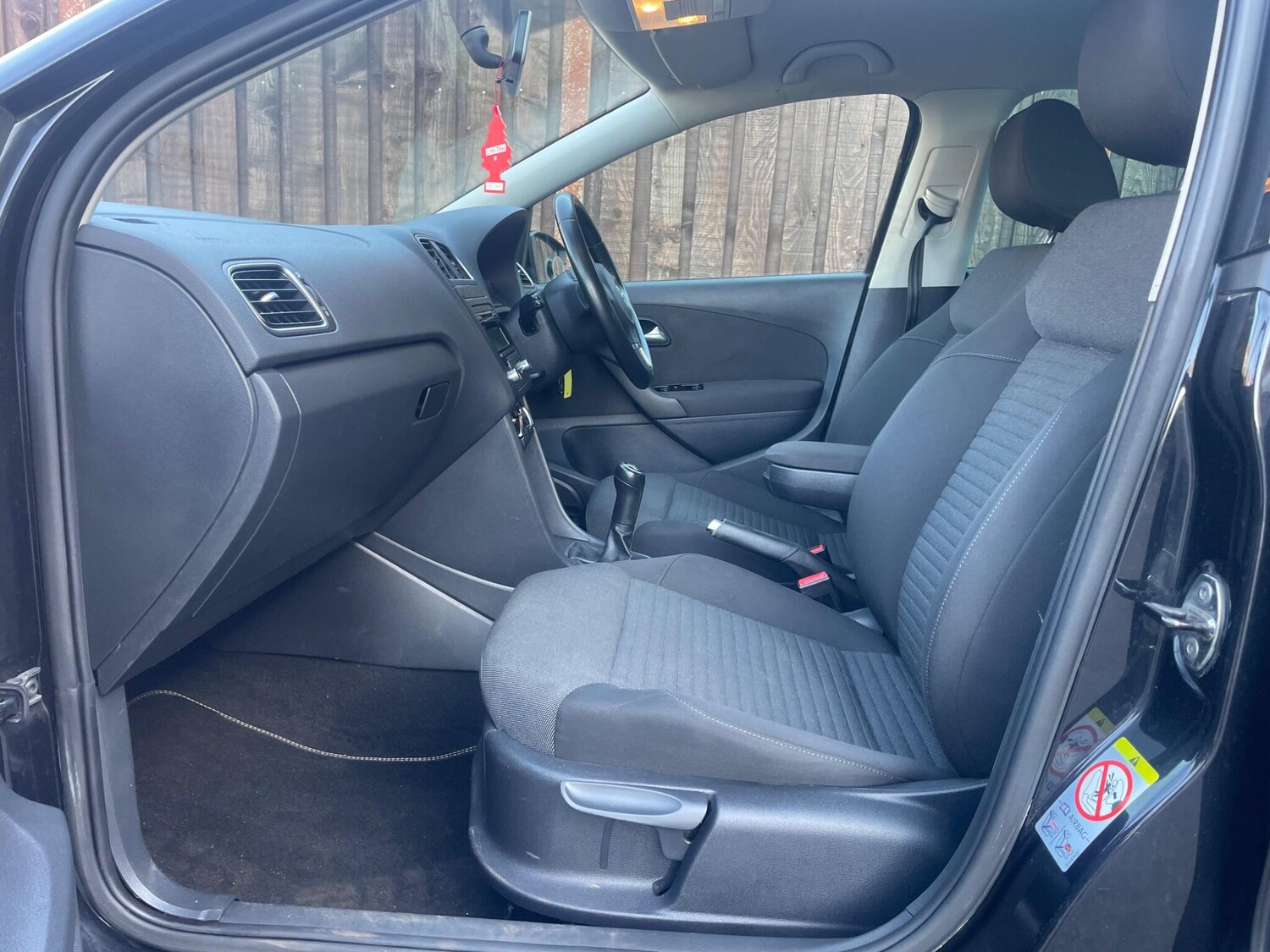 Used Volkswagen Polo 2011 for sale - 77940525: Photo 23