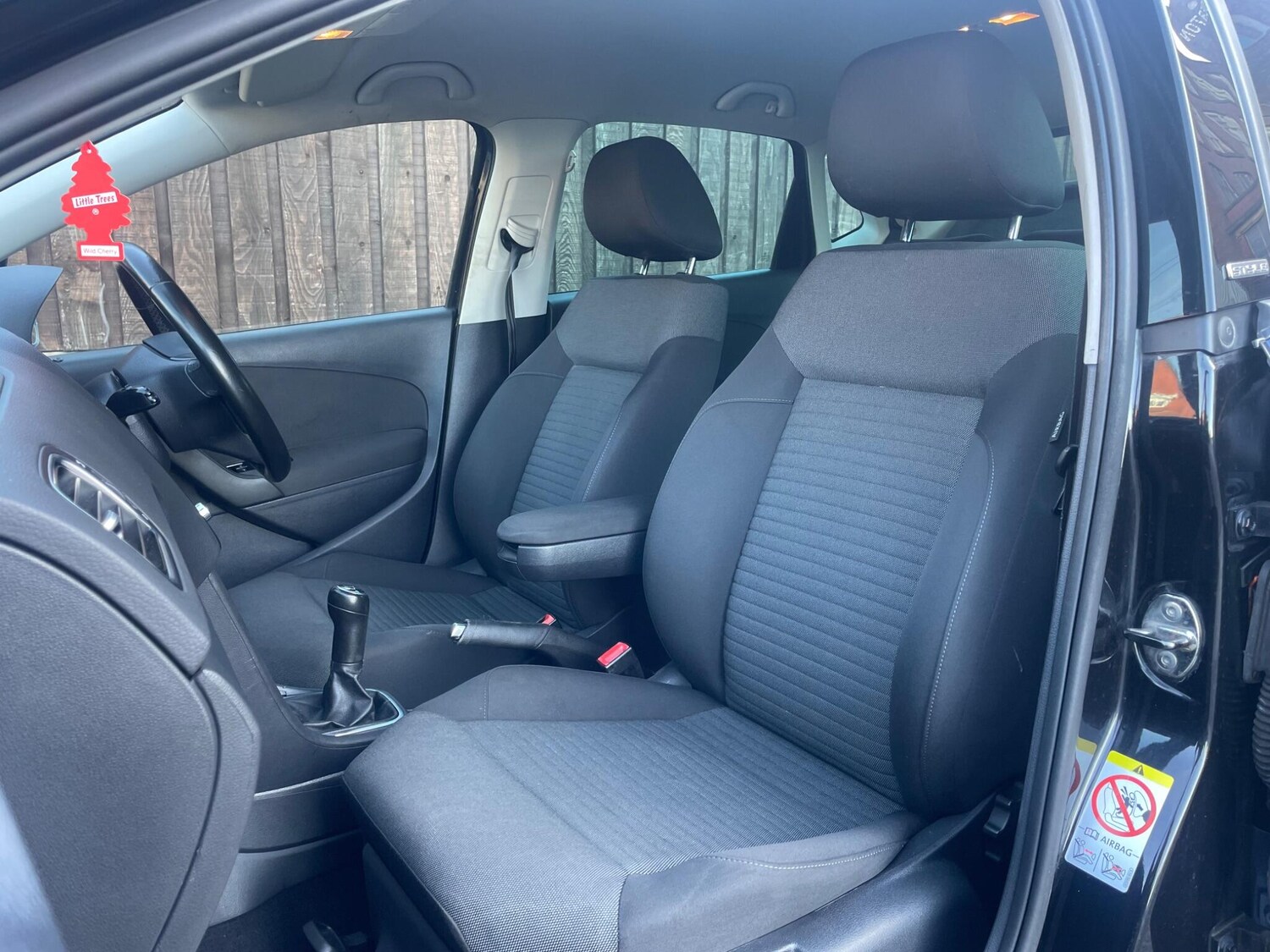 Used Volkswagen Polo 2011 for sale - 77940525: Photo 24