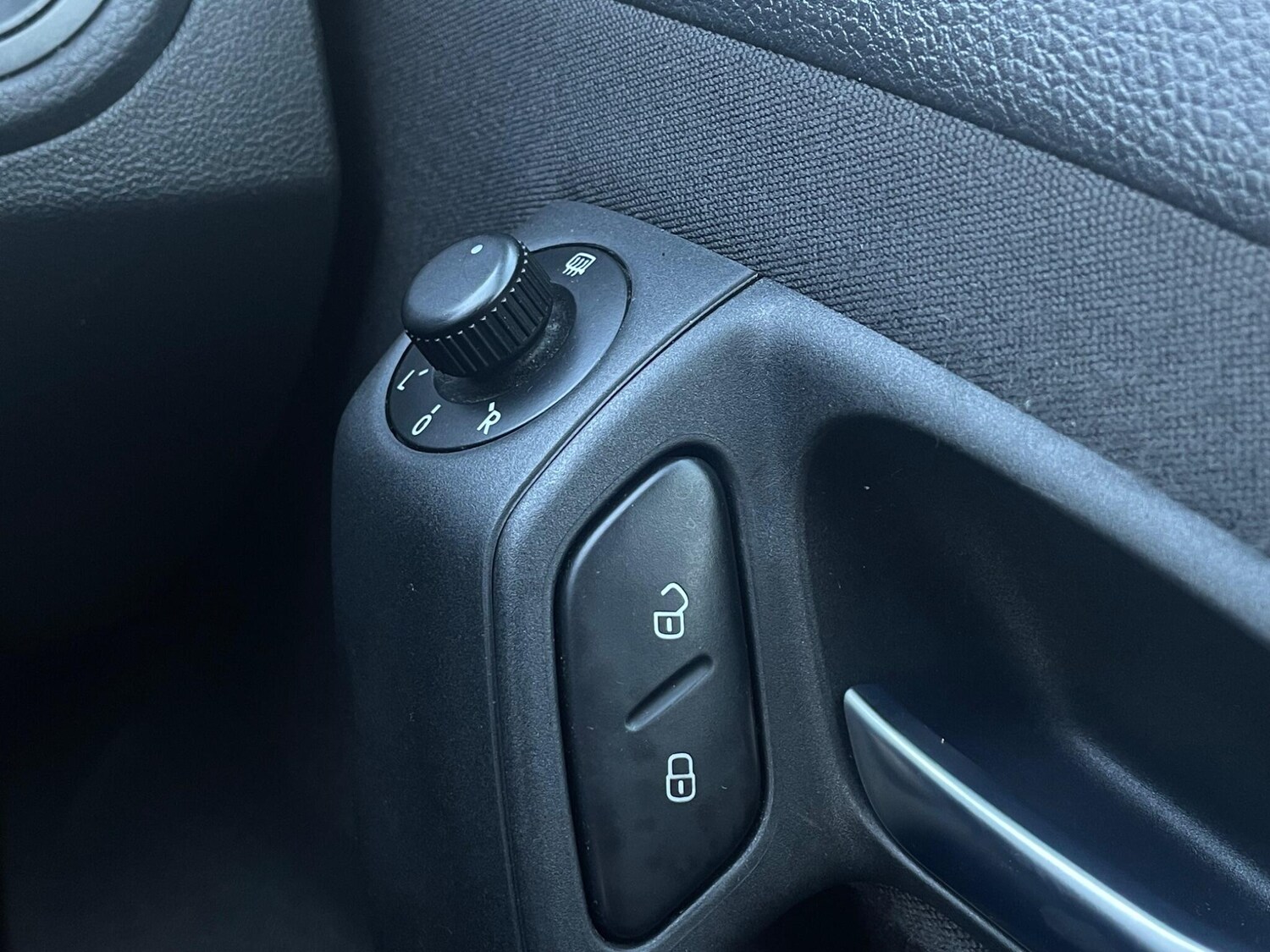 Used Volkswagen Polo 2011 for sale - 77940525: Photo 37