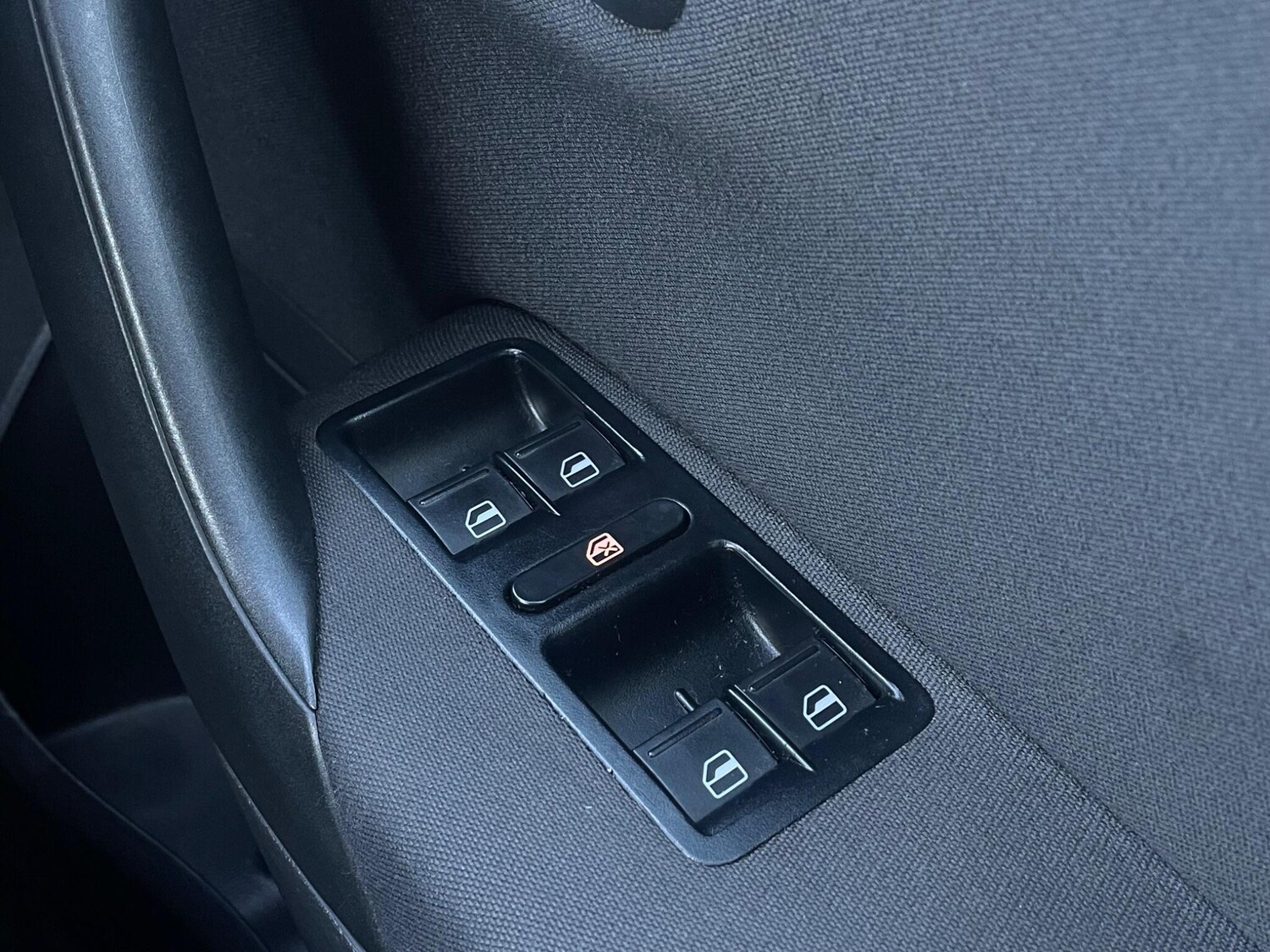 Used Volkswagen Polo 2011 for sale - 77940525: Photo 38