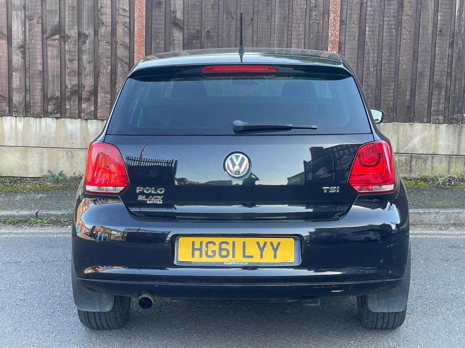 Used Volkswagen Polo 2011 for sale - 77940525: Photo 4