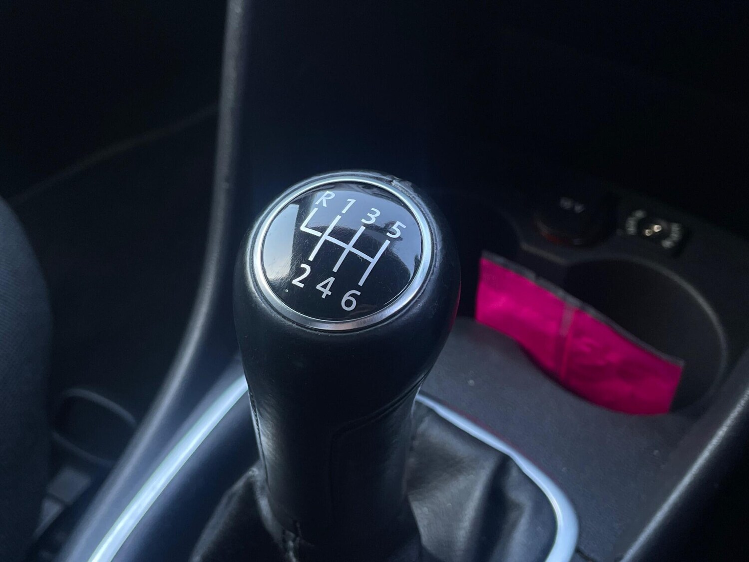 Used Volkswagen Polo 2011 for sale - 77940525: Photo 45