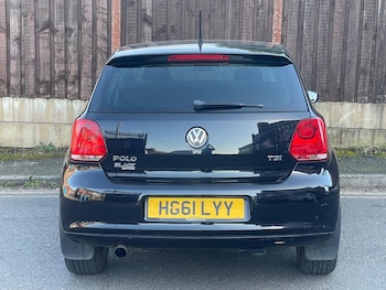 Used Volkswagen Polo 2011 for sale - 77940525: Photo