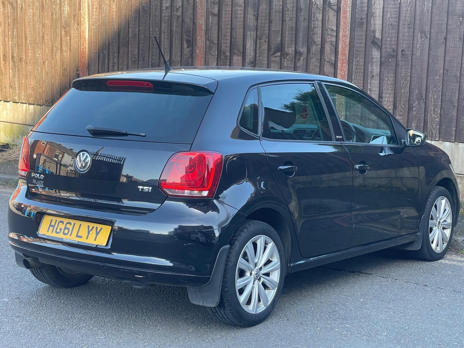 Used Volkswagen Polo 2011 for sale - 77940525: Photo 6