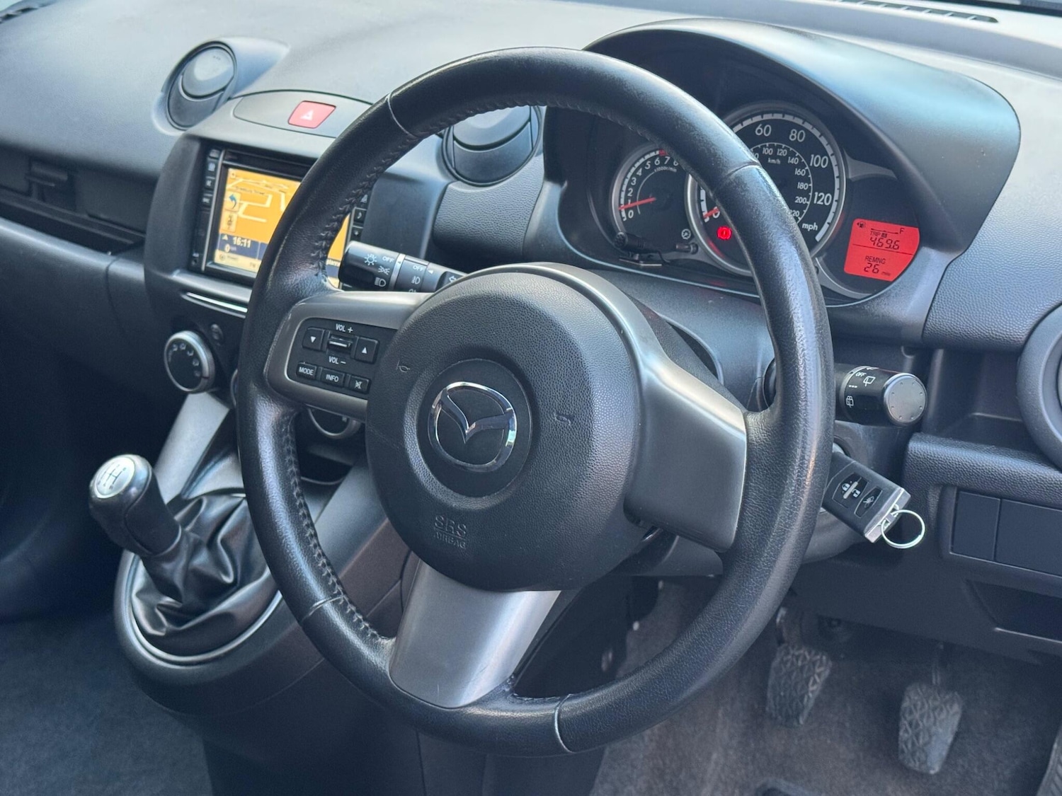 Used Mazda Mazda2 2012 for sale - 77439896: Photo 9