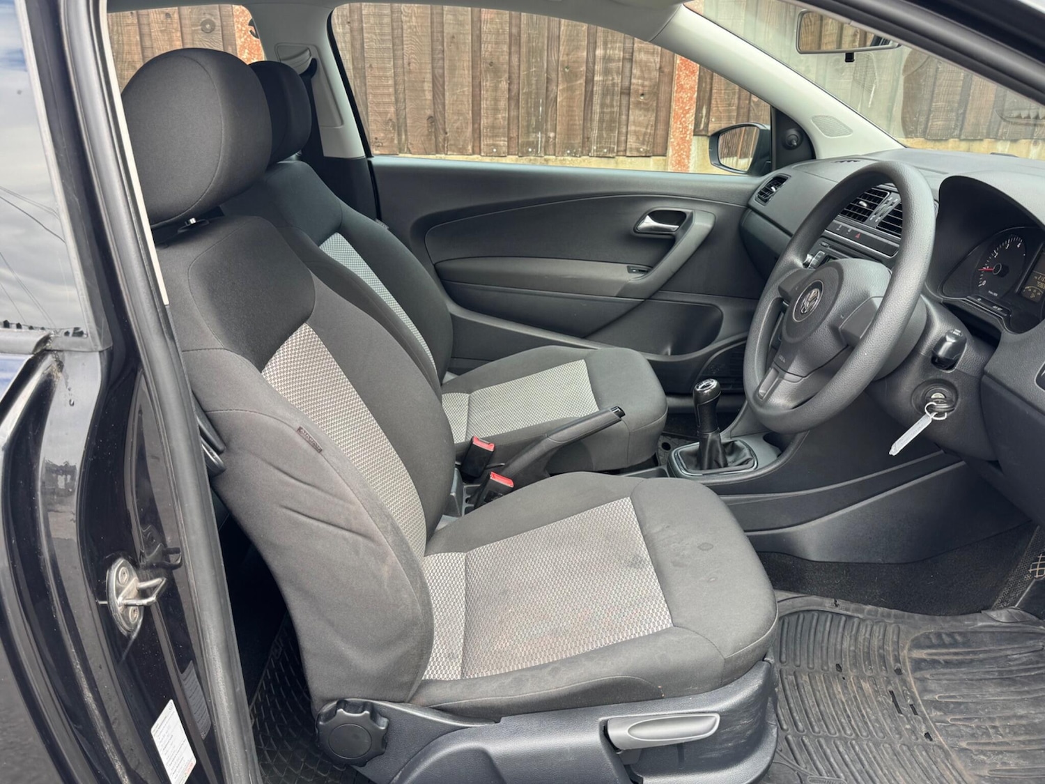 Used Volkswagen Polo 2012 for sale - 77769053: Photo 13