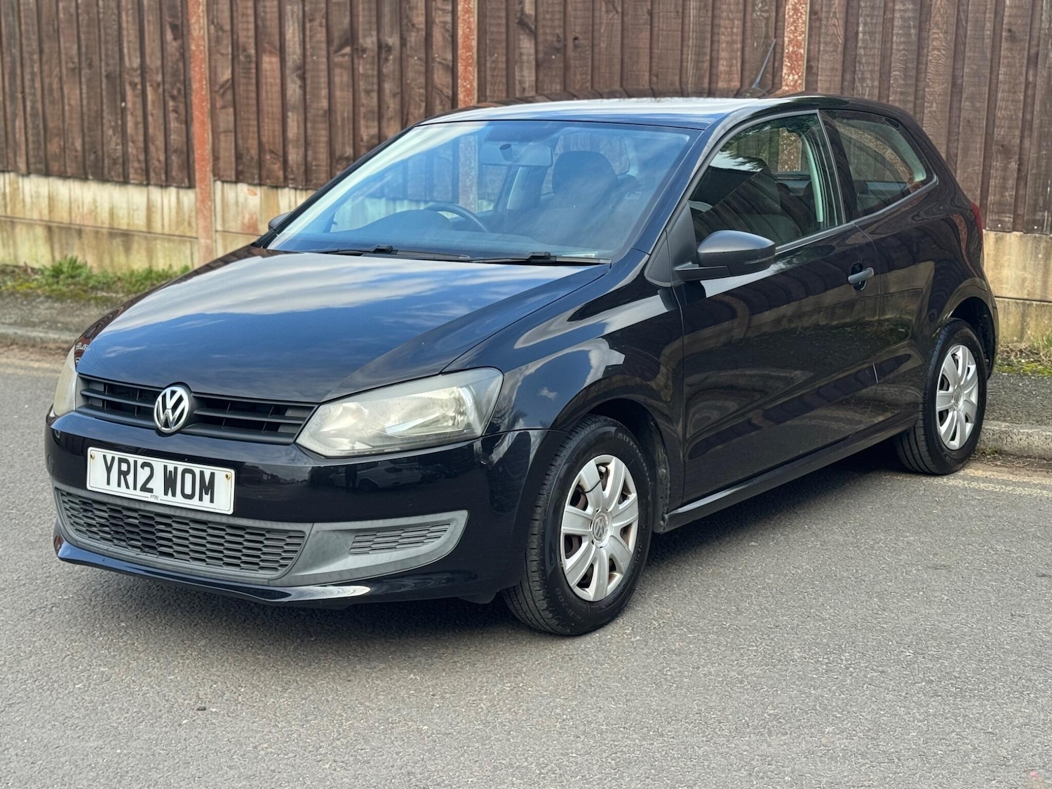 Used Volkswagen Polo 2012 for sale - 77769053: Photo 2