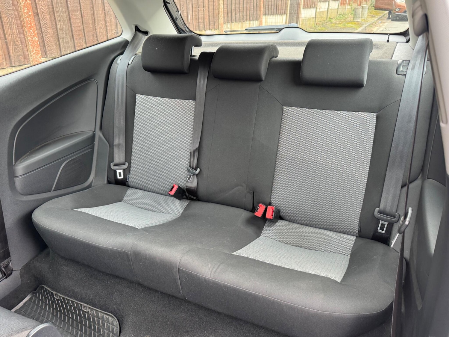 Used Volkswagen Polo 2012 for sale - 77769053: Photo 23