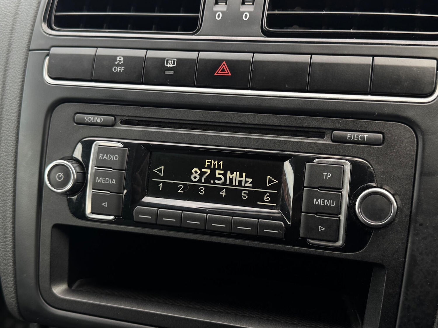 Used Volkswagen Polo 2012 for sale - 77769053: Photo 37