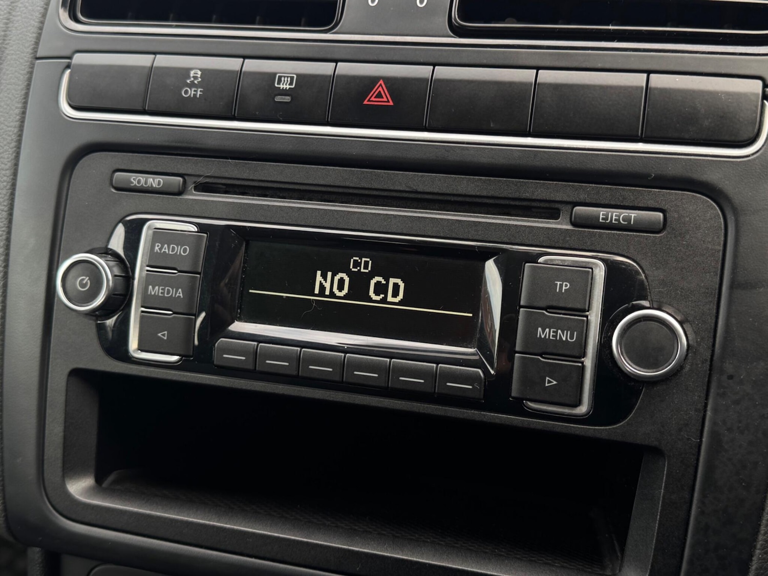 Used Volkswagen Polo 2012 for sale - 77769053: Photo 38