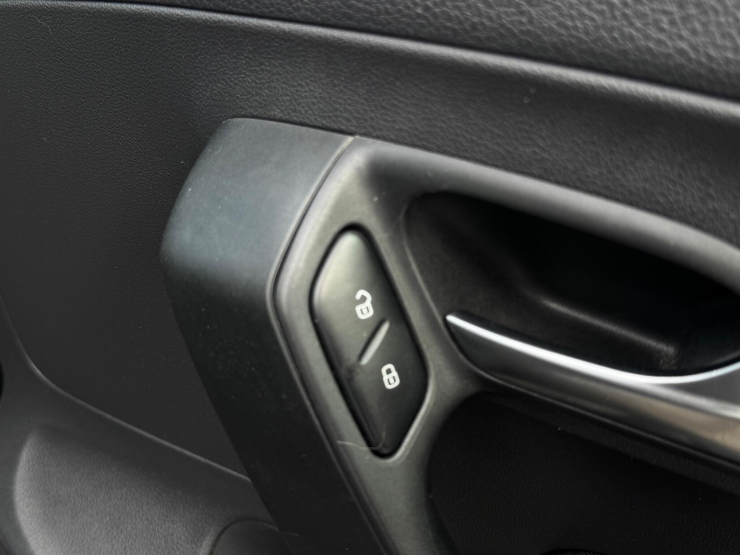 Used Volkswagen Polo 2012 for sale - 77769053: Photo 41