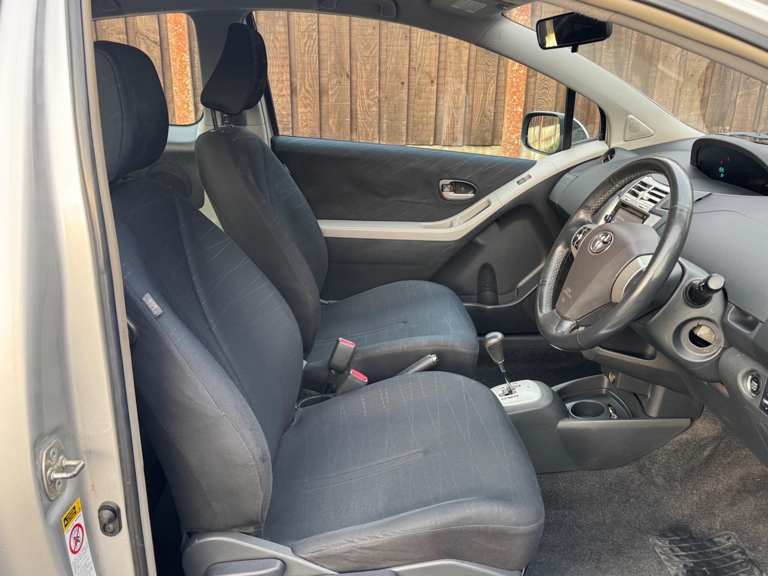 Used Toyota Yaris 2007 for sale - 77015400: Photo 13