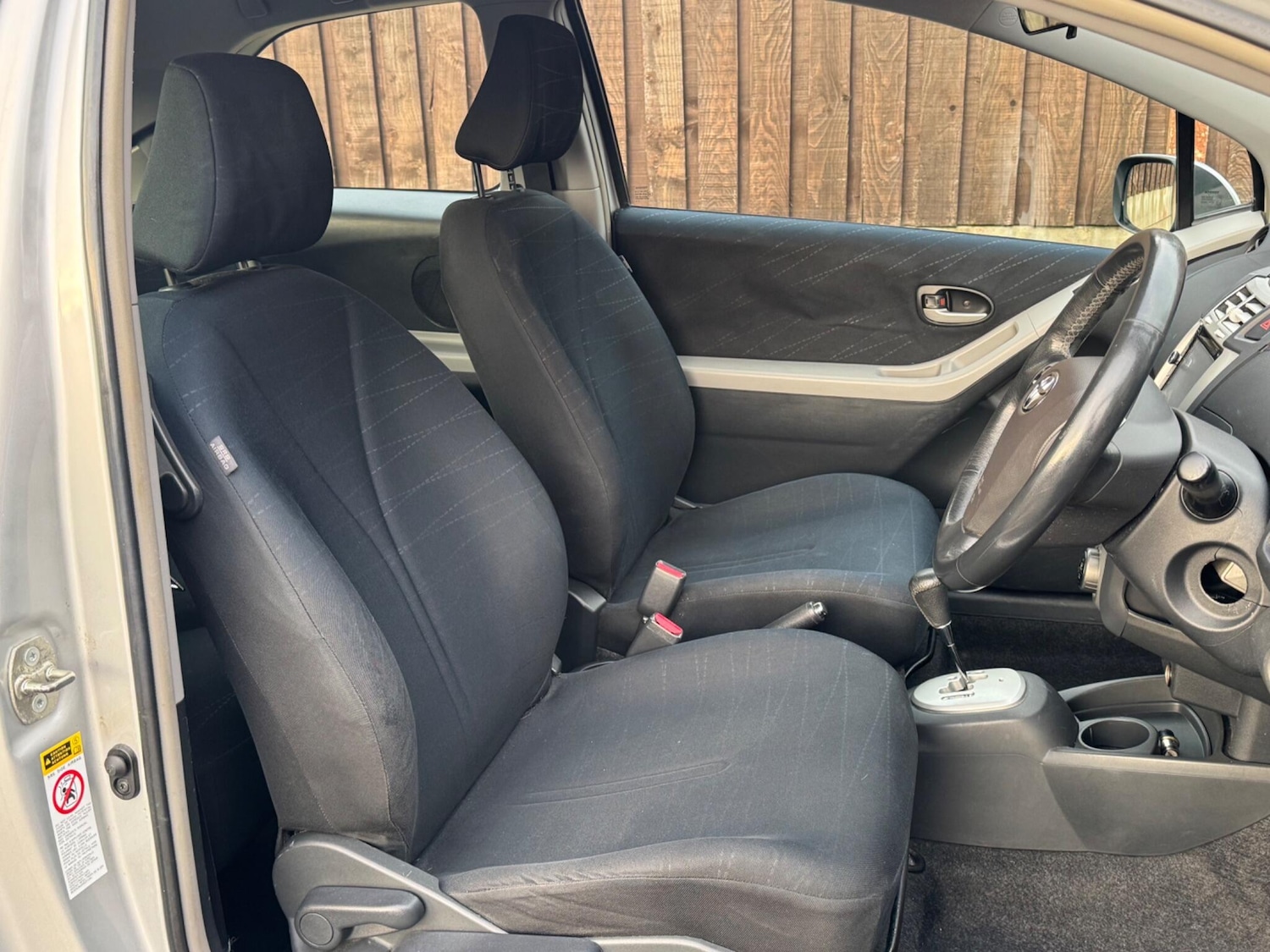 Used Toyota Yaris 2007 for sale - 77015400: Photo 14