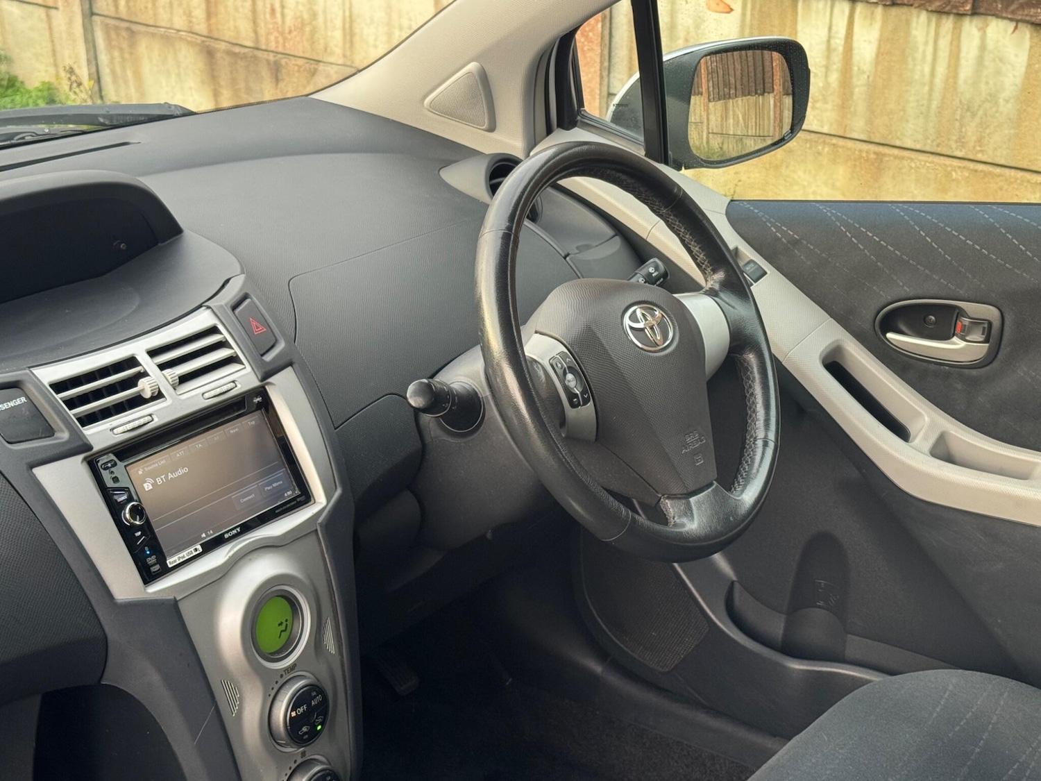 Used Toyota Yaris 2007 for sale - 77015400: Photo 31