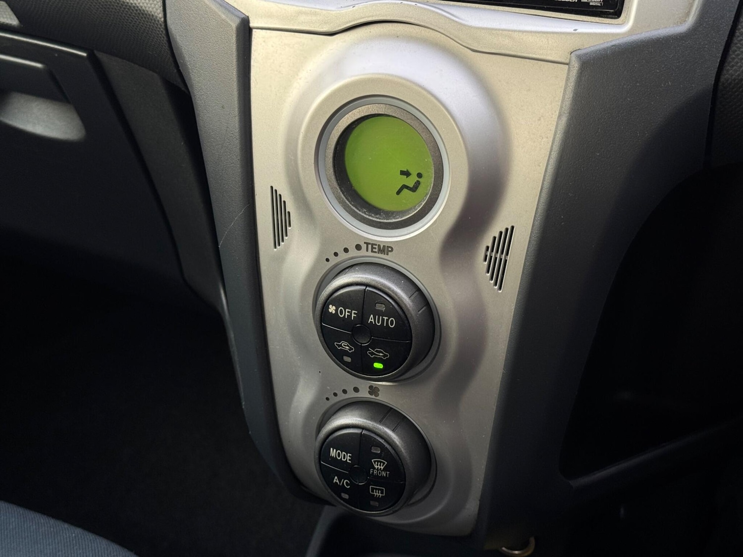 Used Toyota Yaris 2007 for sale - 77015400: Photo 43