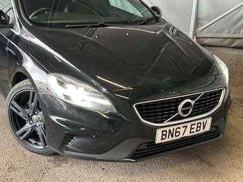 Used Volvo V40 2017 for sale - 78830379: Photo