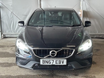 Used Volvo V40 2017 for sale - 78830379: Photo
