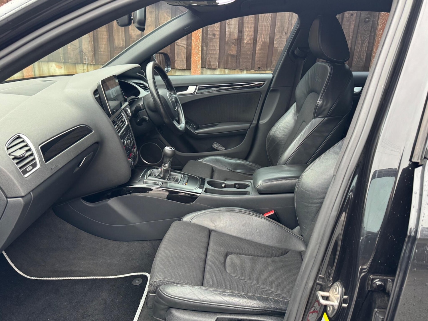 Used Audi A4 2011 for sale - 77267019: Photo 26