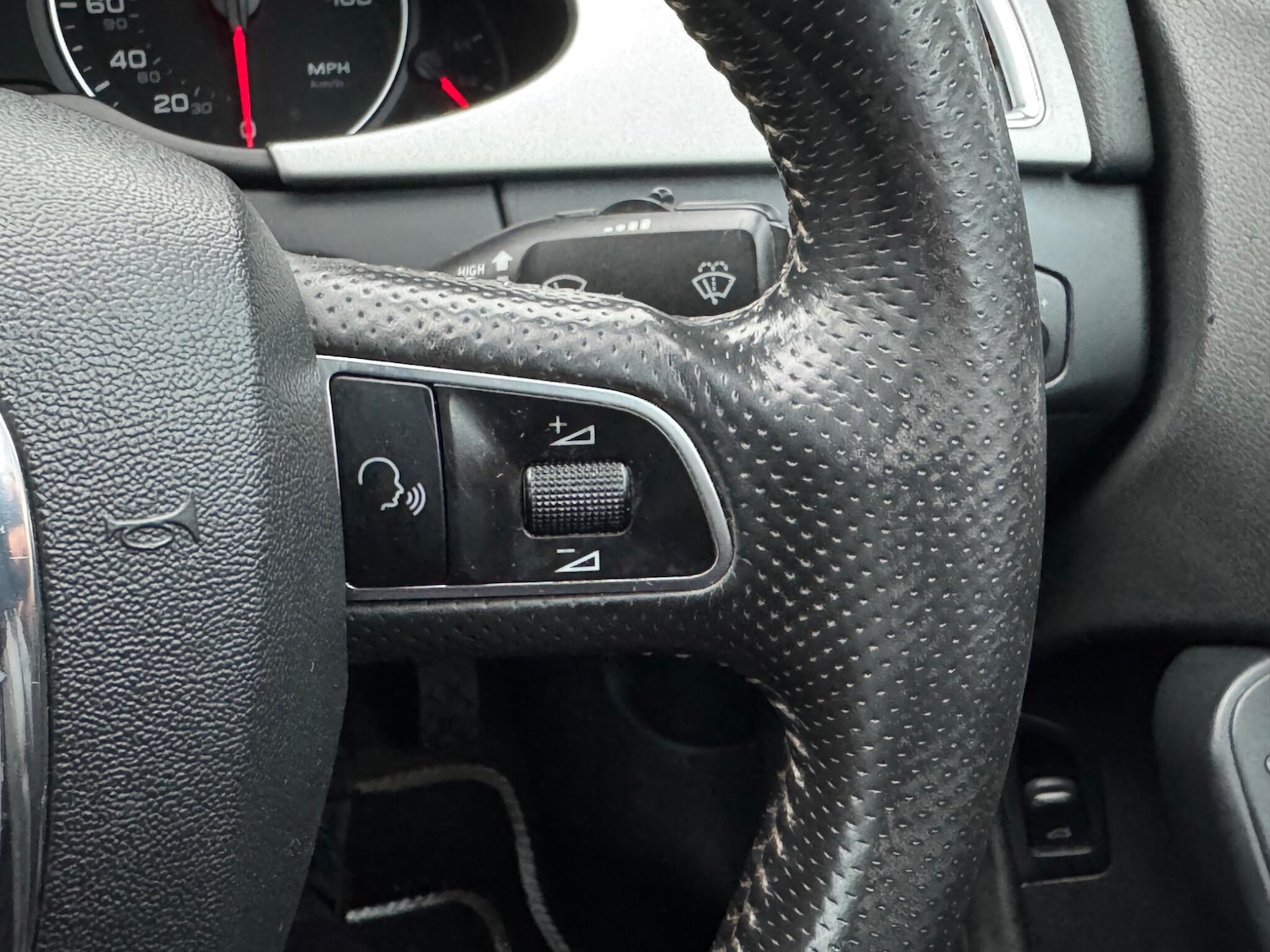 Used Audi A4 2011 for sale - 77267019: Photo 37