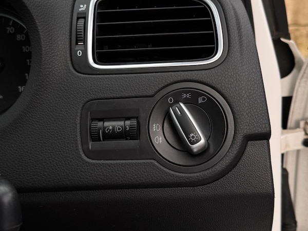 Used Volkswagen Polo 2010 for sale - 75990569: Photo 41