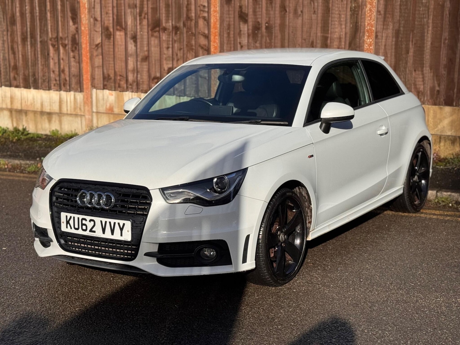 Used Audi A1 for sale - 76996370: Photo 2