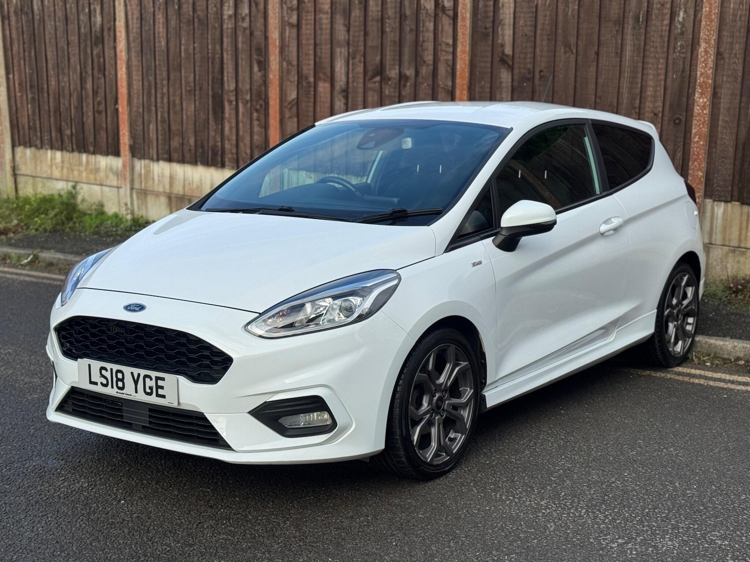 Used Ford Fiesta 2018 for sale - 76499005: Photo 2