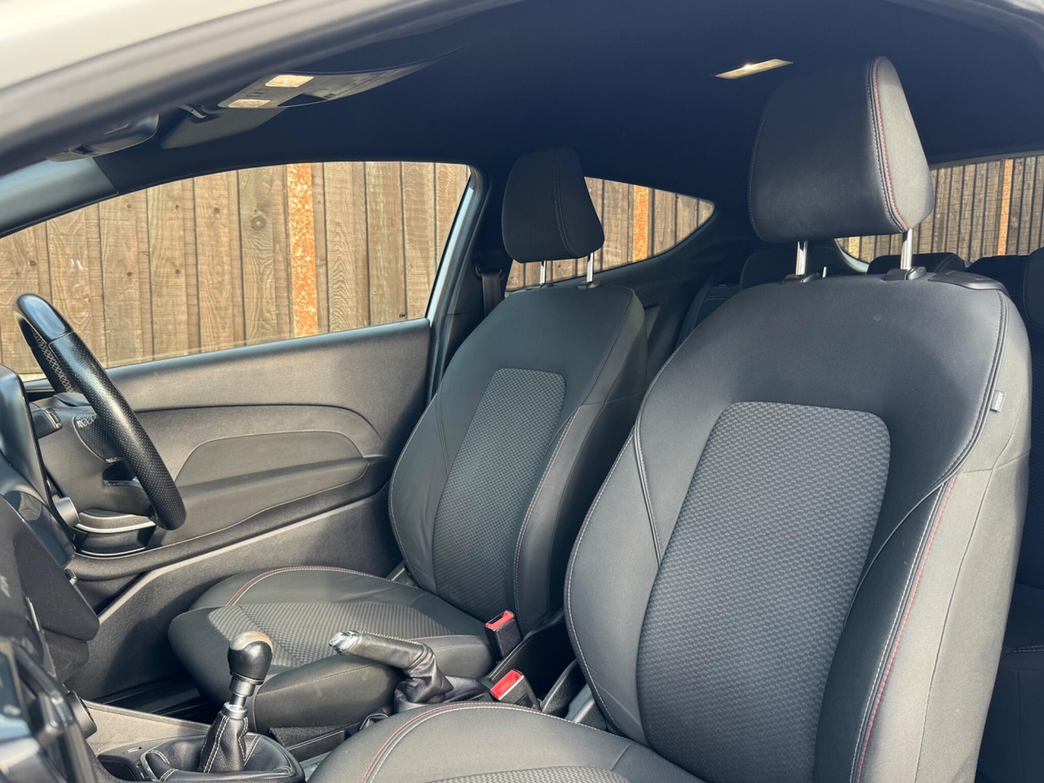 Used Ford Fiesta 2018 for sale - 76499005: Photo 28