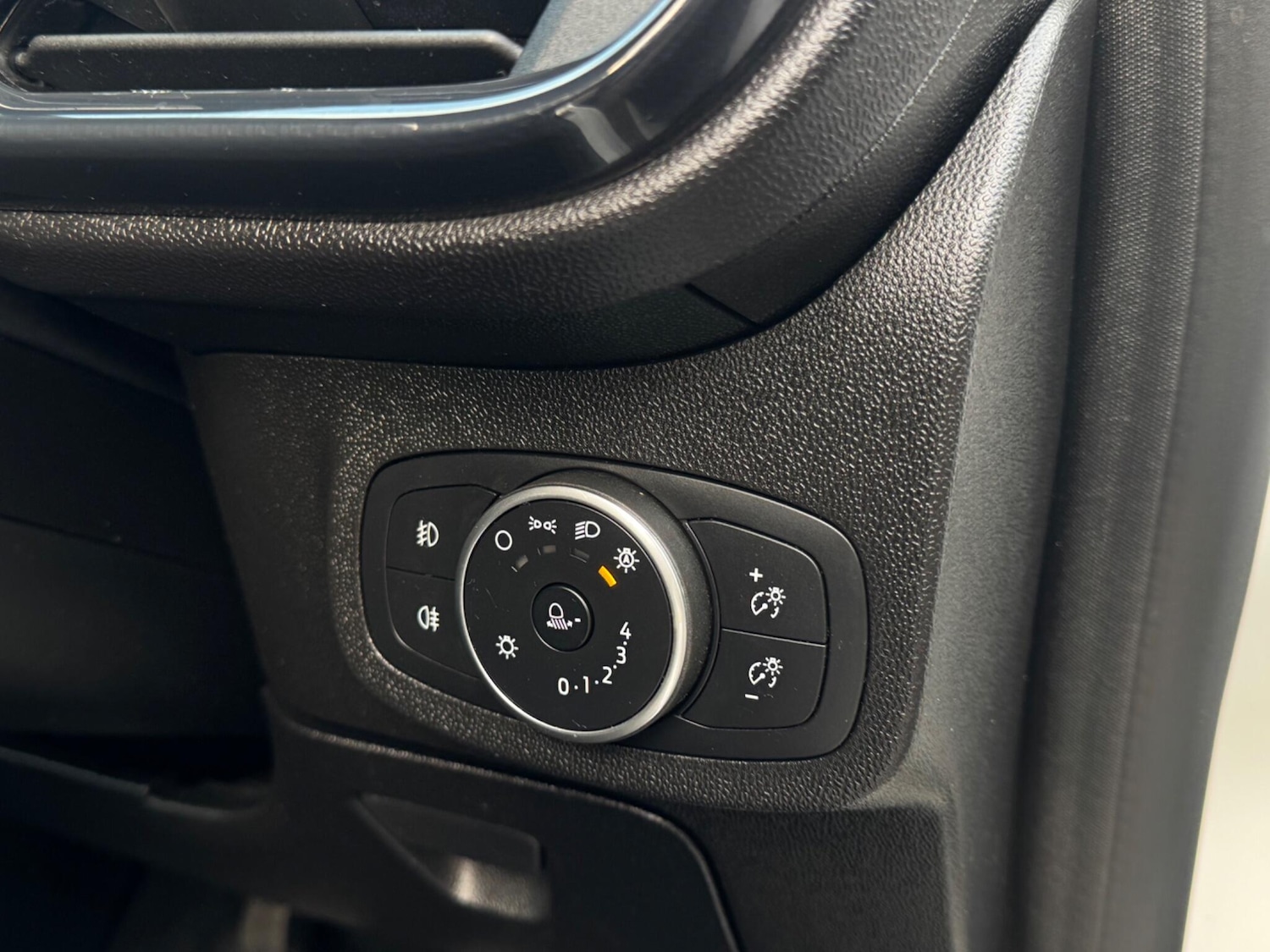 Used Ford Fiesta 2018 for sale - 76499005: Photo 47