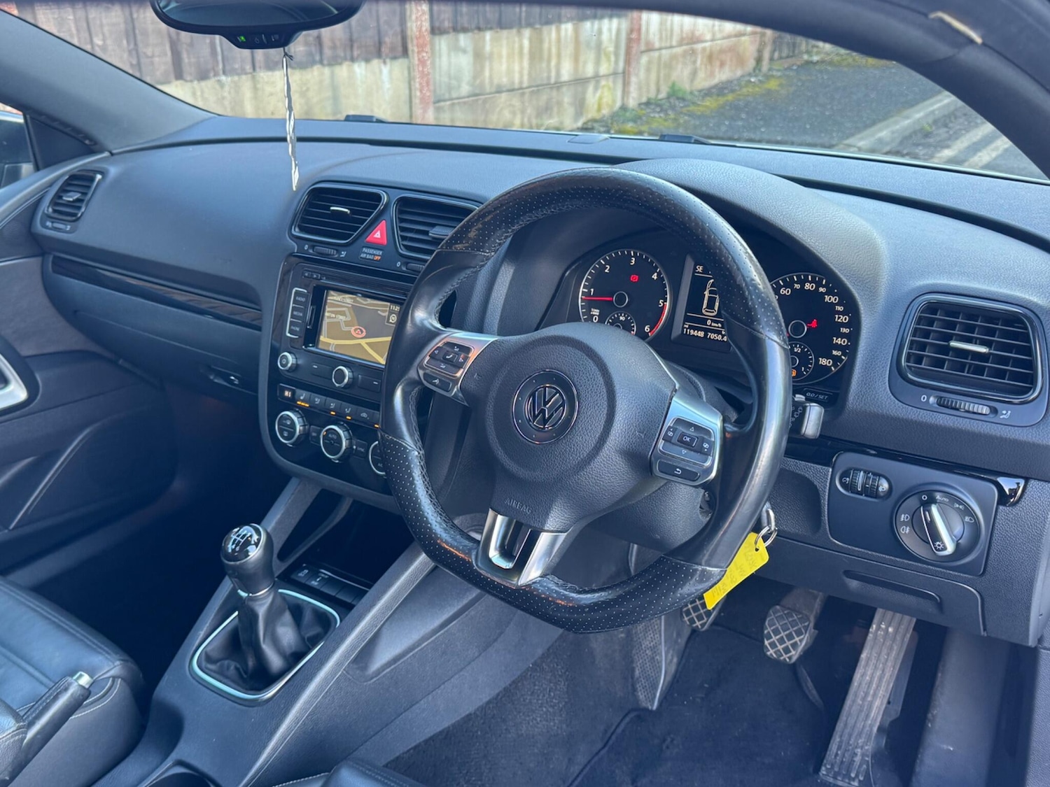 Used Volkswagen Scirocco 2013 for sale - 77925814: Photo 10