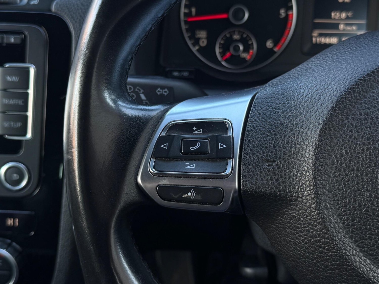 Used Volkswagen Scirocco 2013 for sale - 77925814: Photo 37