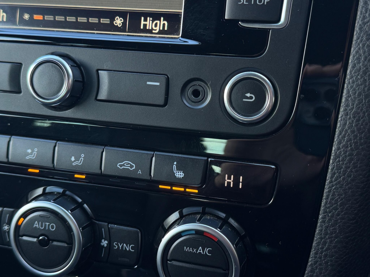 Used Volkswagen Scirocco 2013 for sale - 77925814: Photo 46