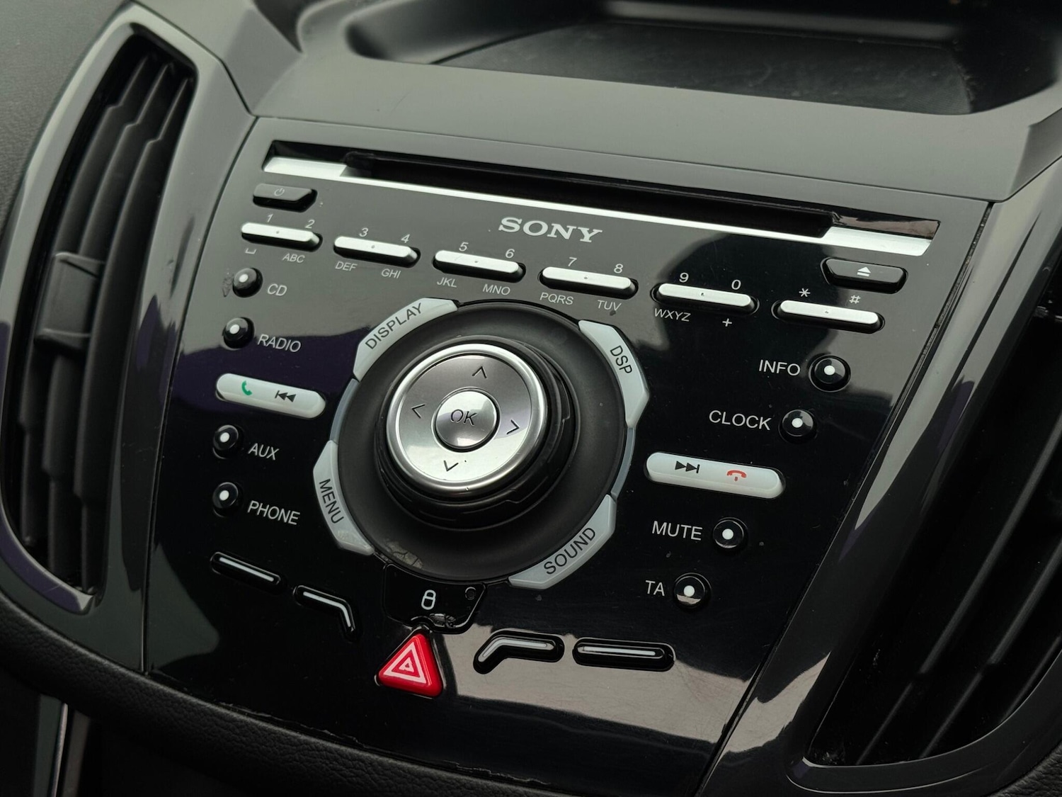 Used Ford Kuga 2014 for sale - 77982429: Photo 41