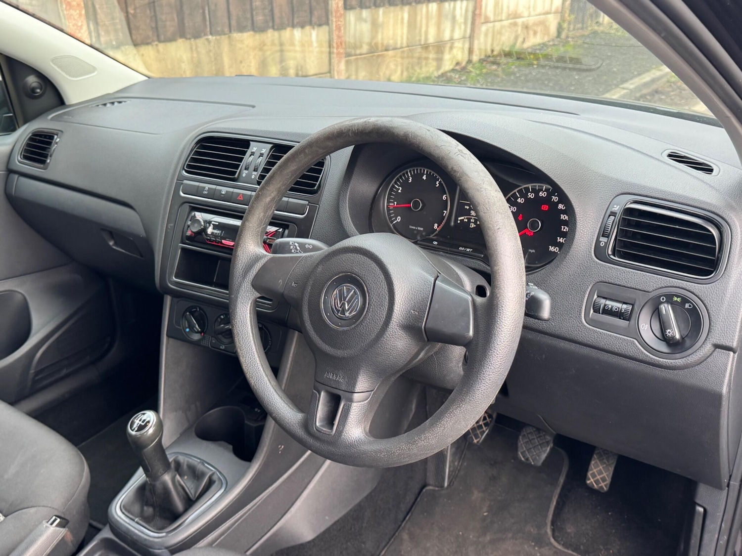 Used Volkswagen Polo 2010 for sale - 76743241: Photo 10